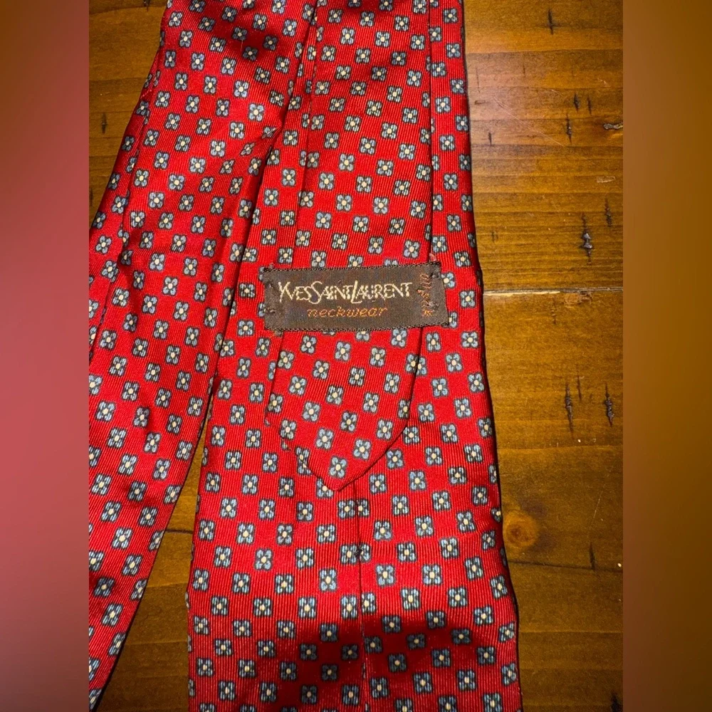 YSL‎ Vintage Silk Tie Red Micro Floral Old Money Dadcore Power Tie Luxe